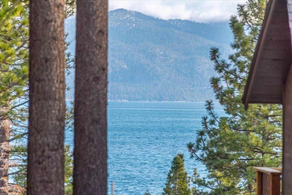 Coziest Cabin In Tahoe W Stone Fireplace Comfy Beds Close To Slopes & Lake Carnelian Bay Exterior photo