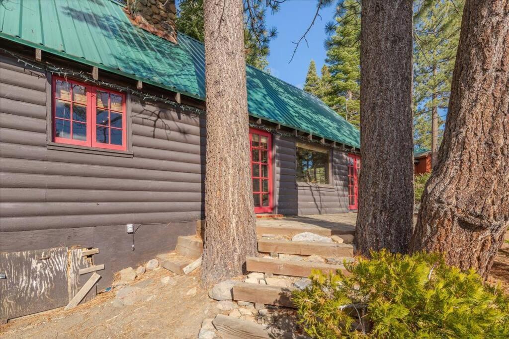 Coziest Cabin In Tahoe W Stone Fireplace Comfy Beds Close To Slopes & Lake Carnelian Bay Exterior photo